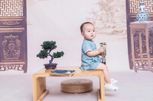 包生男孩正规公司宝宝发烧不出汗怎么办